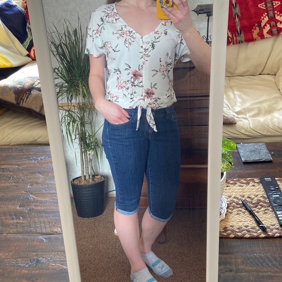 DEX Floral Shirt - Picture 2 of 7